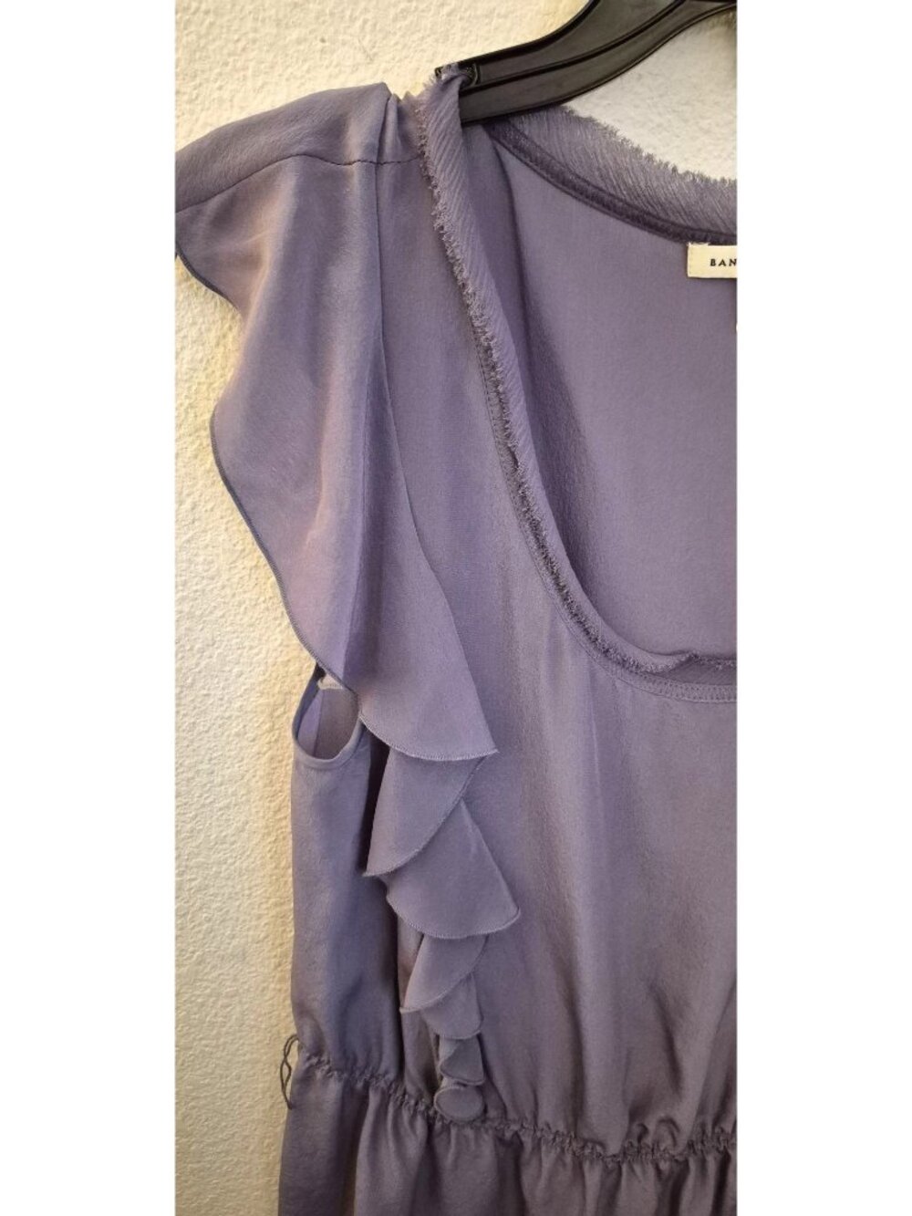 Banana Republic 100% Silk Lavender Short Flutter Sleeve Ruffled Blouse Sz S EUC - Picture 4 of 8
